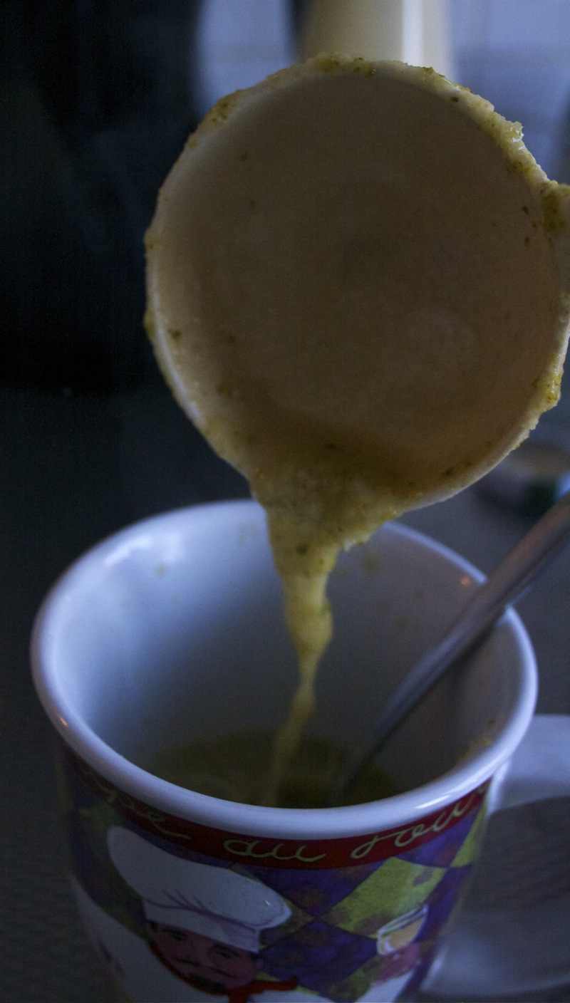 Pour the broccoli soup into a mug